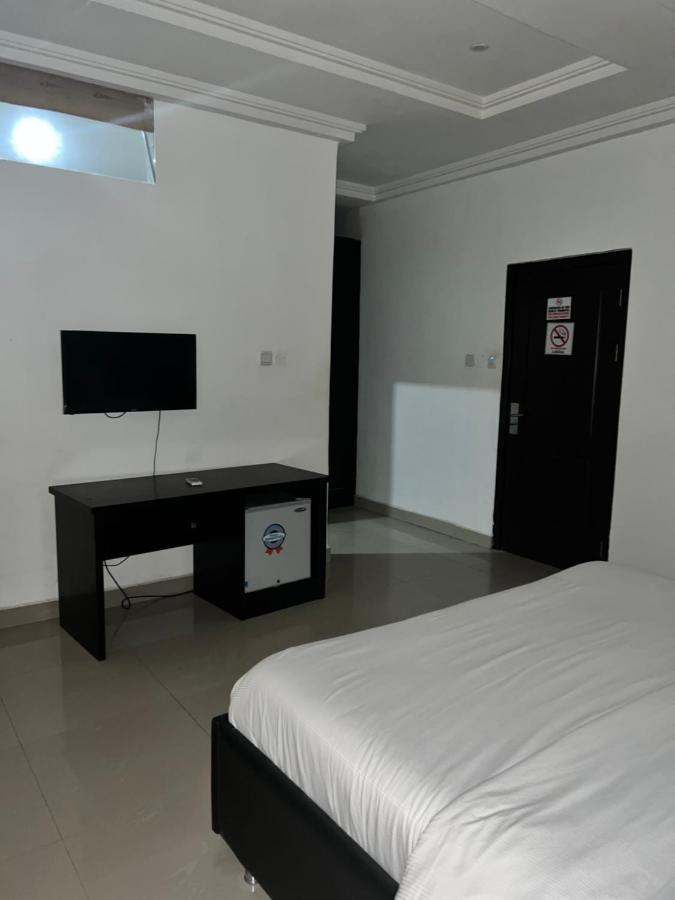 Grand Palazzo Hotel Gwarimpa Abuja Ngoại thất bức ảnh